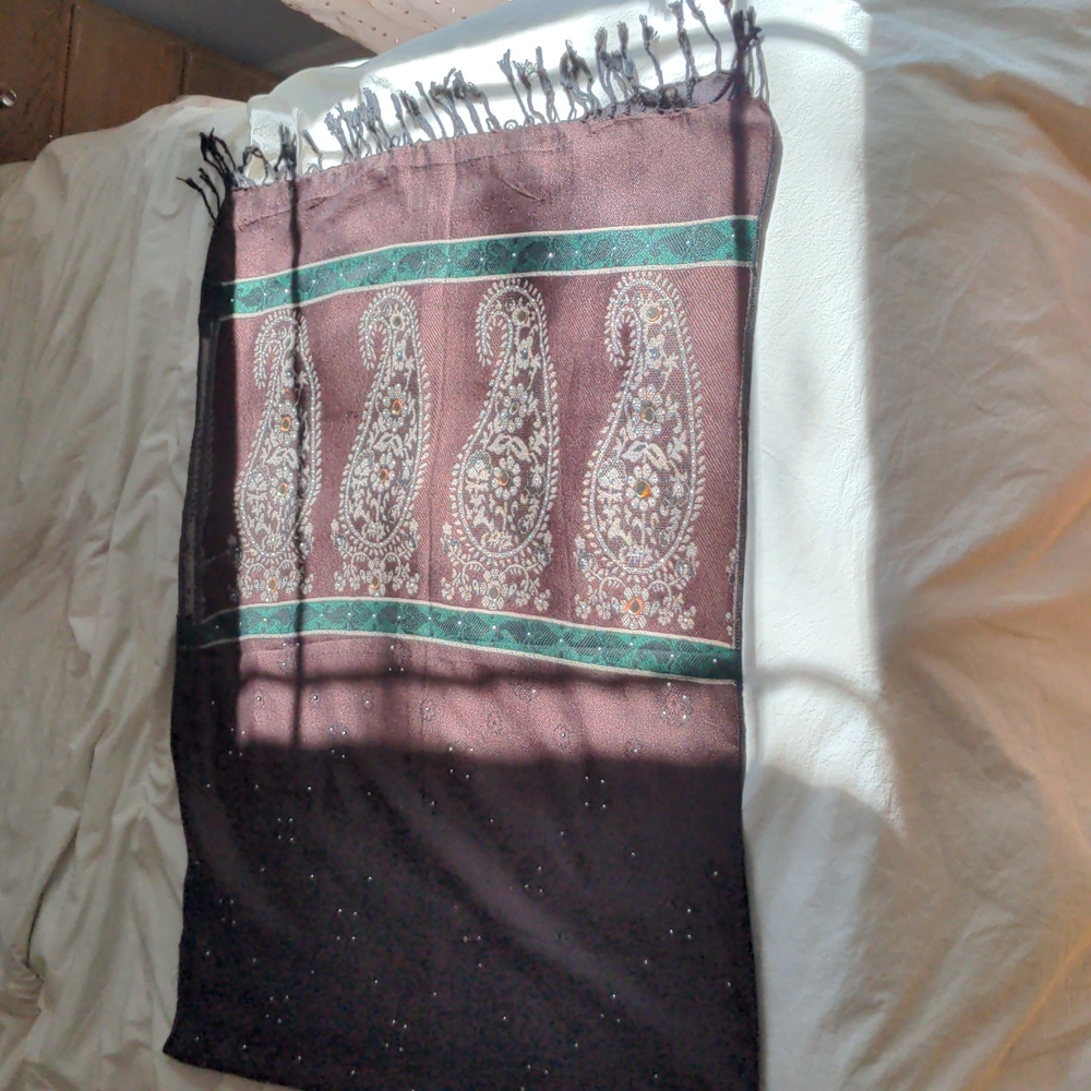 Mirrored brown green wool paisley scarf